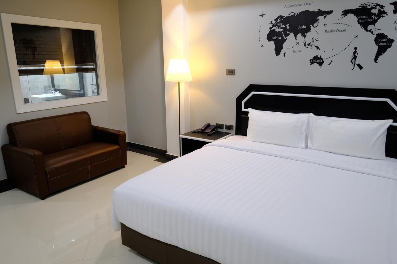 Hotel The Tung Pattaya Exterior foto