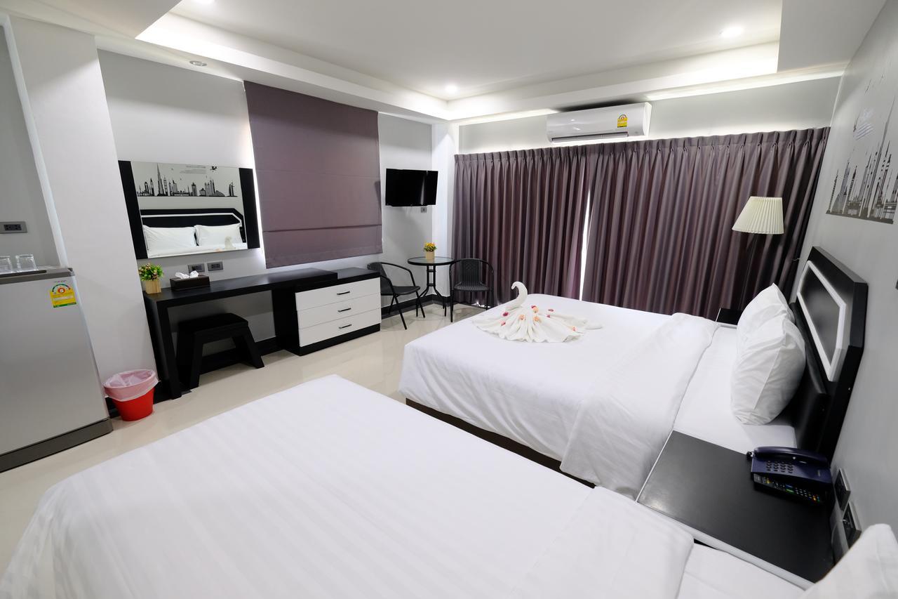 Hotel The Tung Pattaya Exterior foto