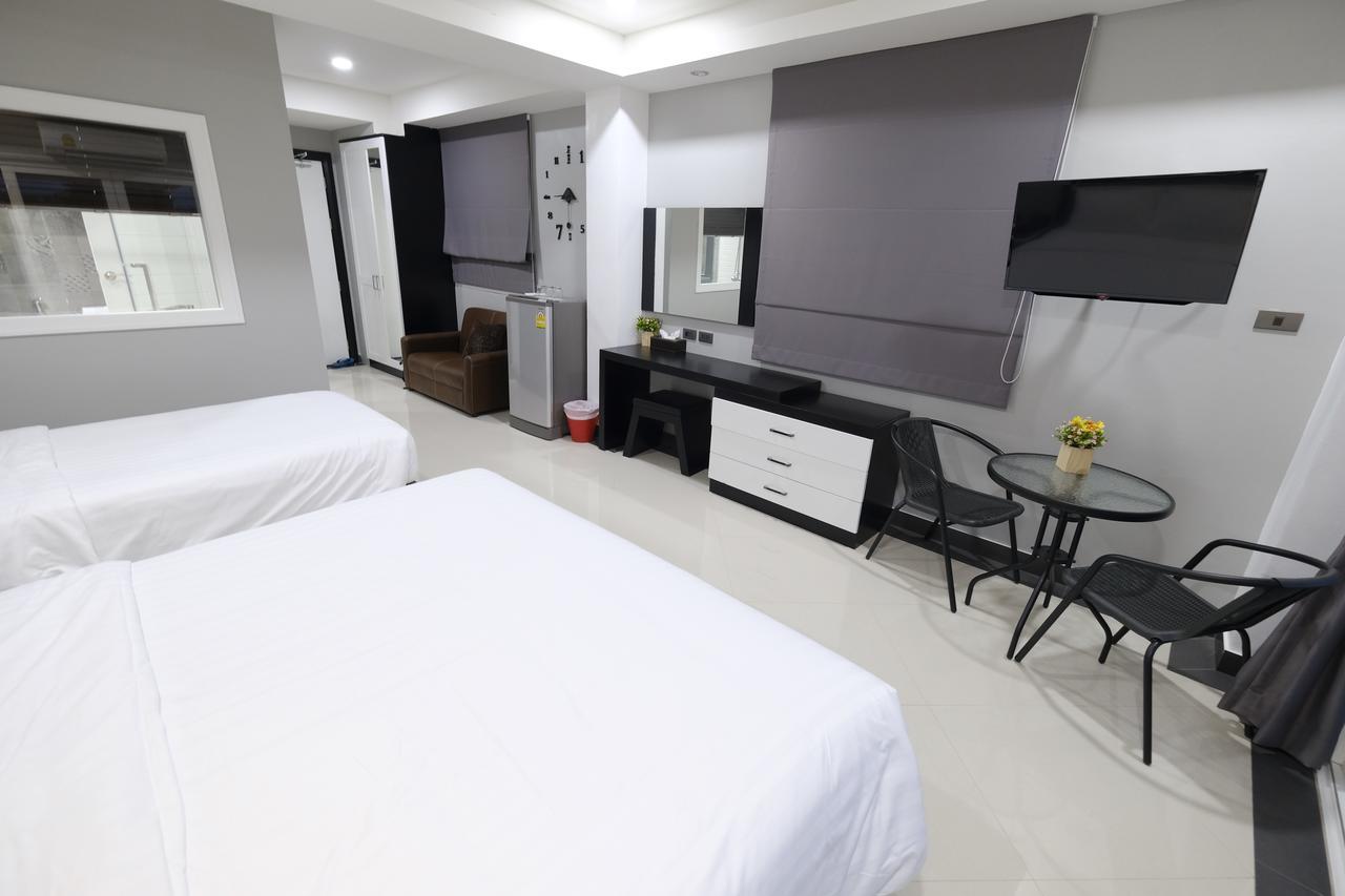 Hotel The Tung Pattaya Exterior foto