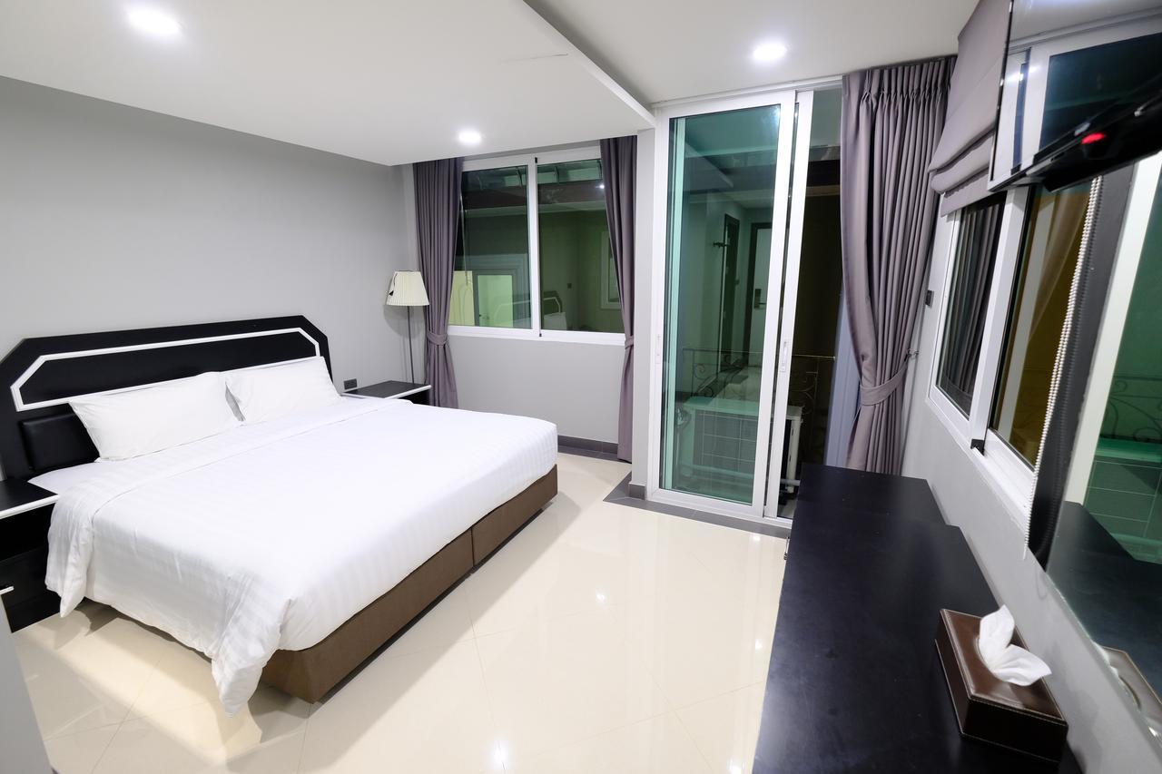 Hotel The Tung Pattaya Exterior foto